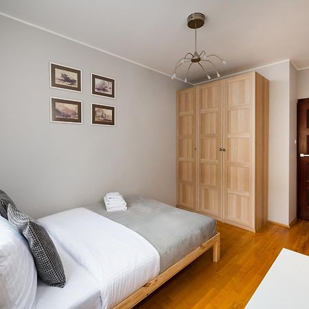 ורשה Metro Ksiecia Janusza Cosy Apartment מראה חיצוני תמונה